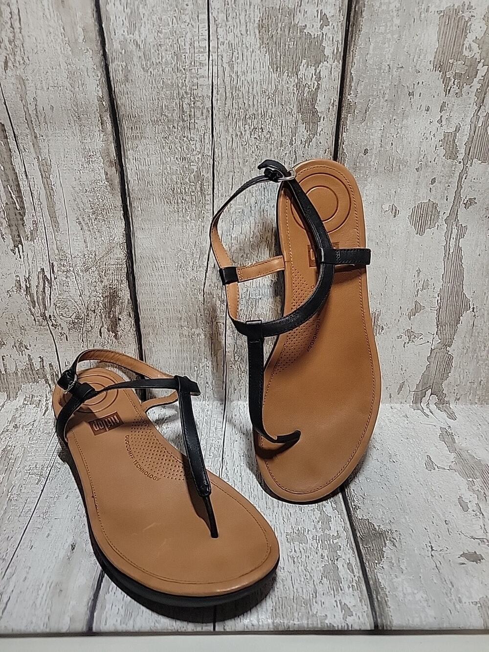 FitFlop Thong Sandals L36001 Tia Black Ankle Buckle T-Strap Leather Wms 9US 41EU